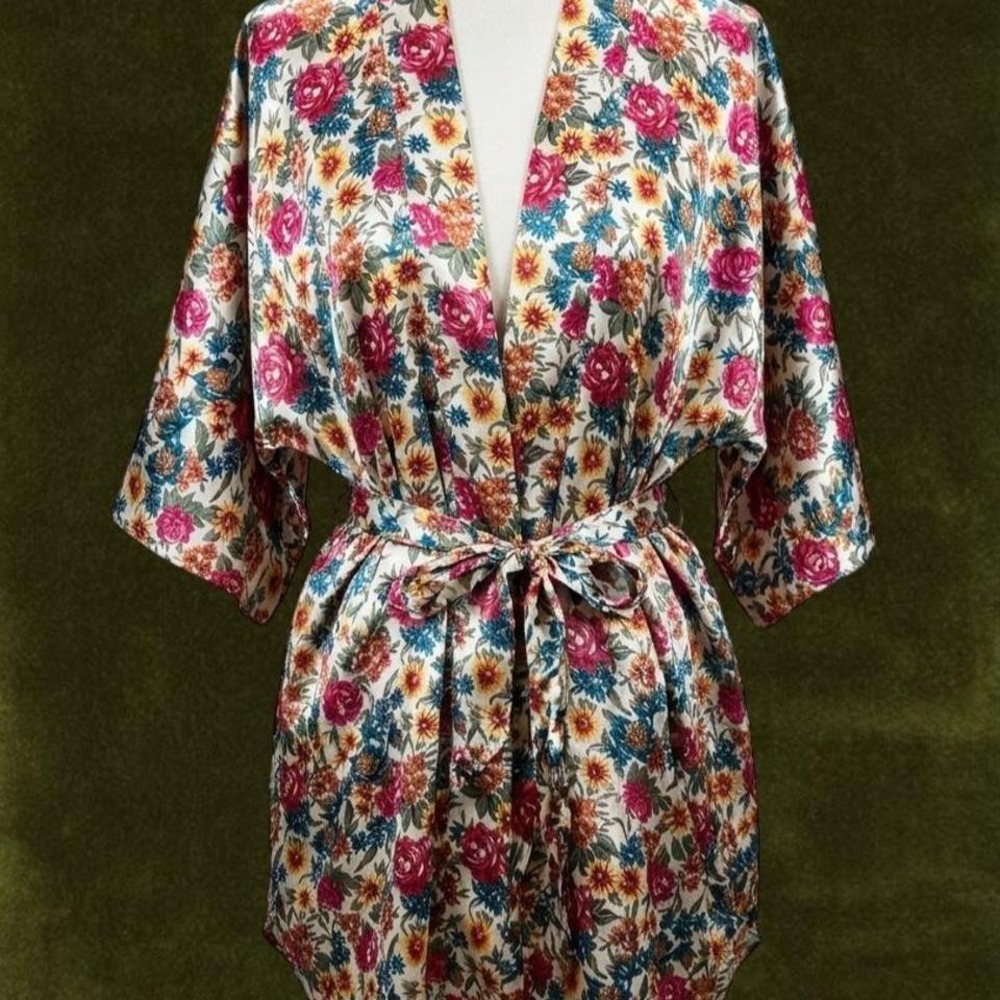 Vintage 90s Kathryn Floral Satin Kimono Robe L (Fits M-L)
